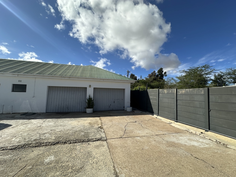 To Let 2 Bedroom Property for Rent in Porterville Western Cape
